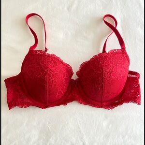 Victoria's Secret  Dream Angels
Lace Push-Up Bra In "Campari Red" Size 34DD